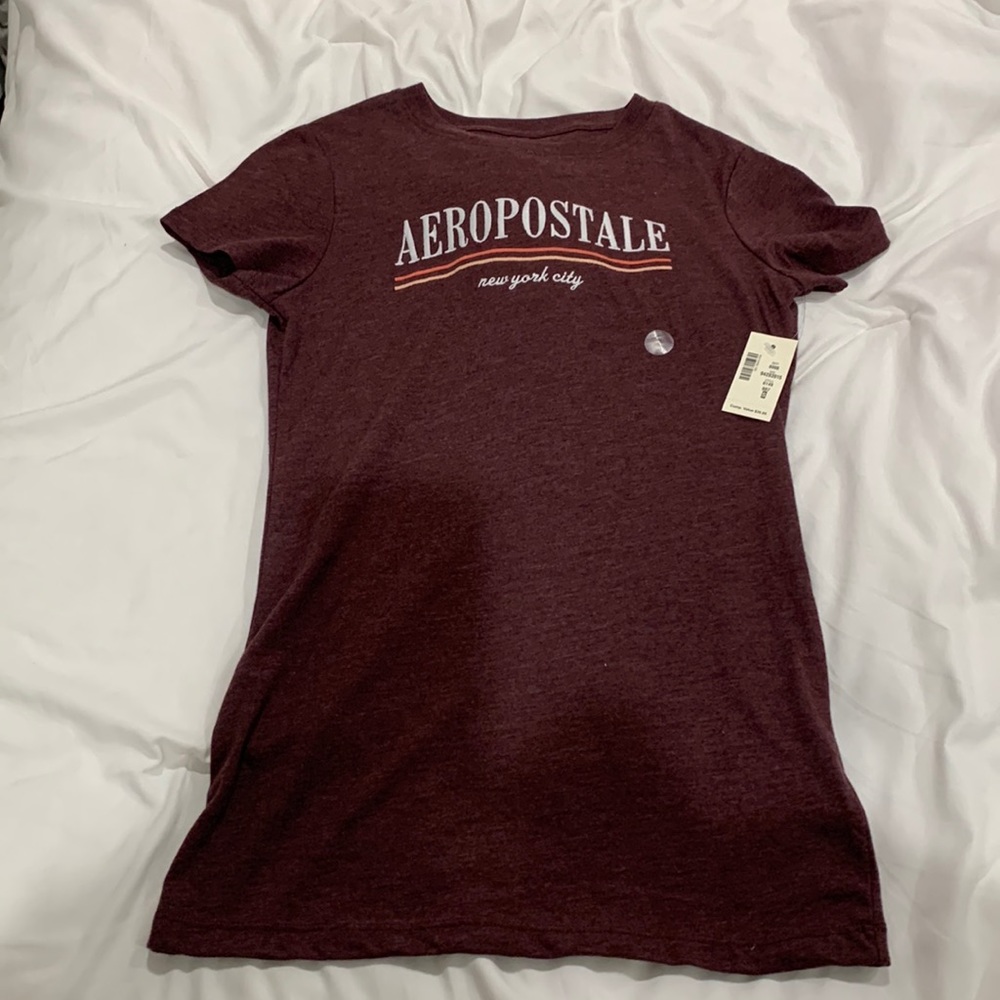 Aeropostale maroon size small, t-shirt!!